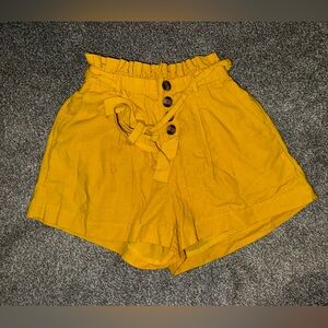 Yellow flowy short